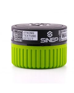 La cera SINEP MATTE offre una tenuta affidabile per tutto il giorno, senza appesantire i capelli.